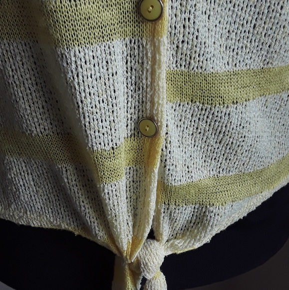 Love J V neck Button Front White Yellow Striped Lg - Picture 4 of 6